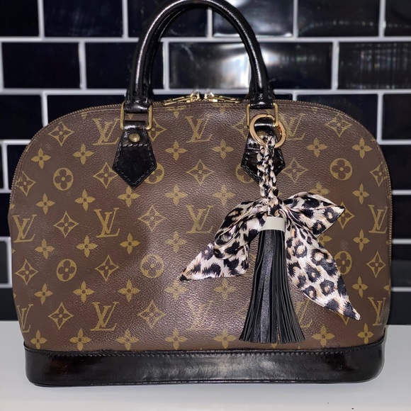 Meet Your Posher, Leslie - Picture 8 of 11